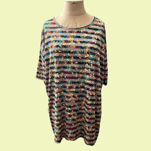LuLaRoe Poly-Blend, Hi-Lo, Short Sleeve Top / SZ: XS / NWT - Picture 1 of 7